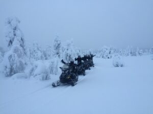 Arctic Trail Levi - Mehamn - 5 days Snowmobile Expedition